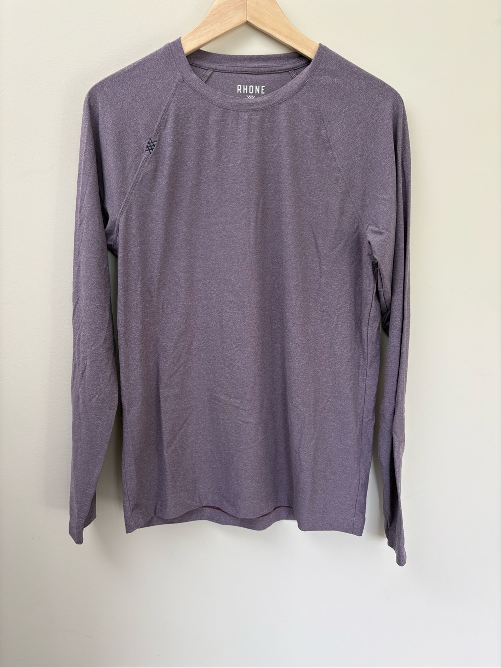 Rhone Reign Long Sleeve Tshirt Performance Size Small Purple